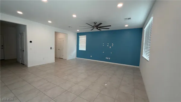 $419,999 | 6951 Feather Hl Street, North Las Vegas, NV 89086