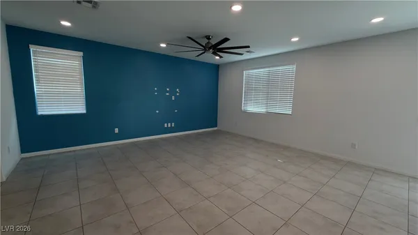 $419,999 | 6951 Feather Hl Street, North Las Vegas, NV 89086
