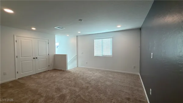$419,999 | 6951 Feather Hl Street, North Las Vegas, NV 89086