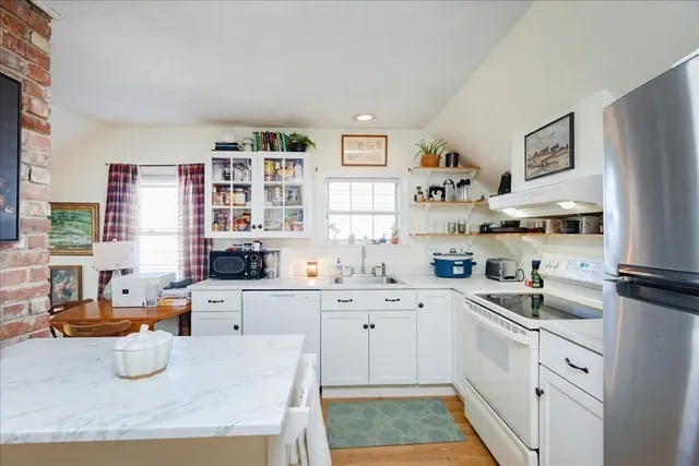 $399,900 | 16 Bentley Street, Unit 3, Salem, MA 01970