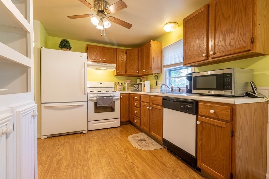 119 Bacon Road Springfield, MA 01119 - Photo 11 of 35