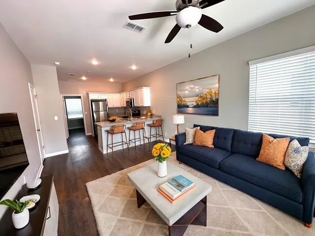 $1,500 | 2276 Del Carmel Way, Unit 1503, Tallahassee, FL 32303