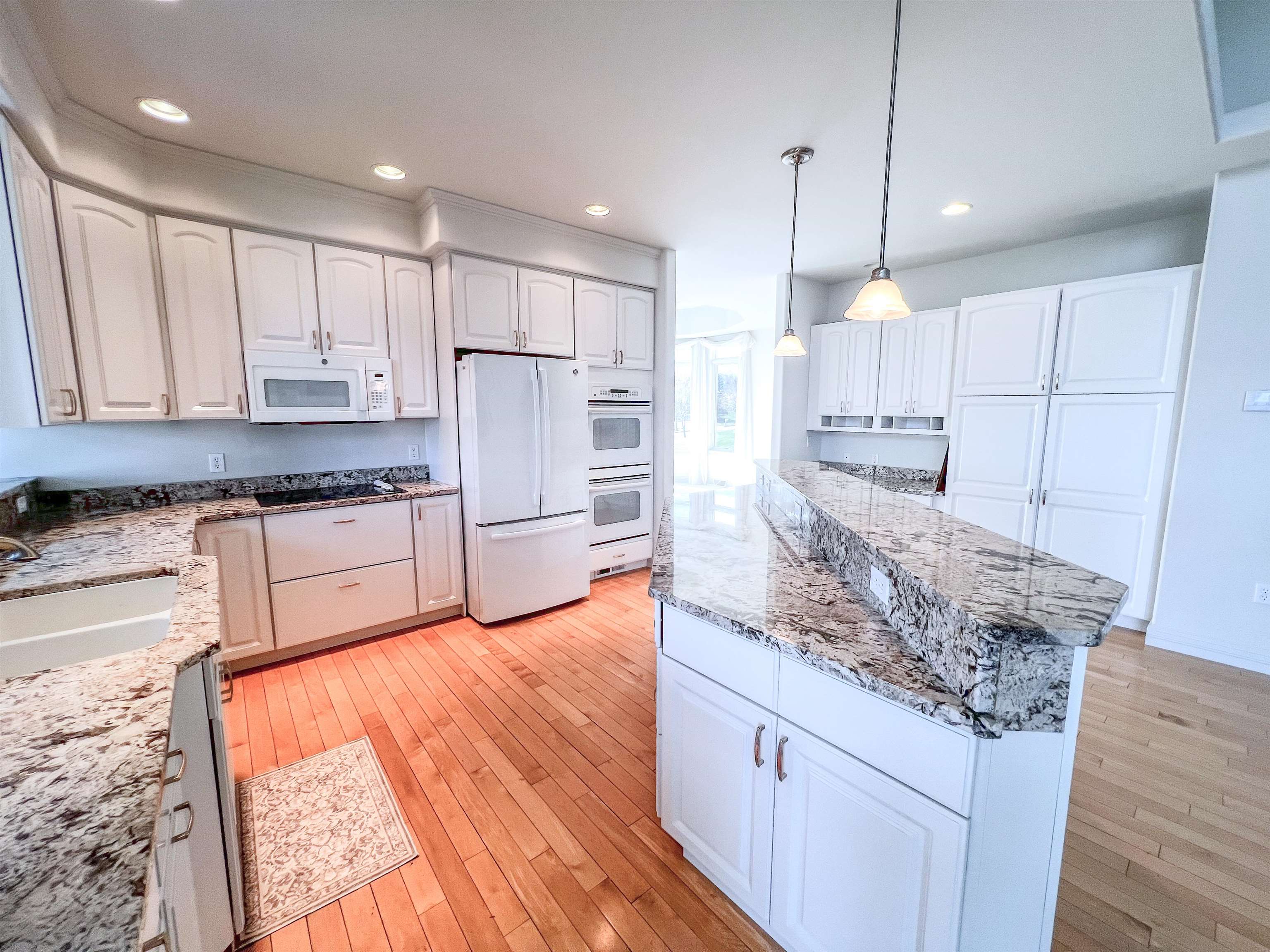 1106 21st Street Baraboo, WI 53913 - Photo 11 of 38