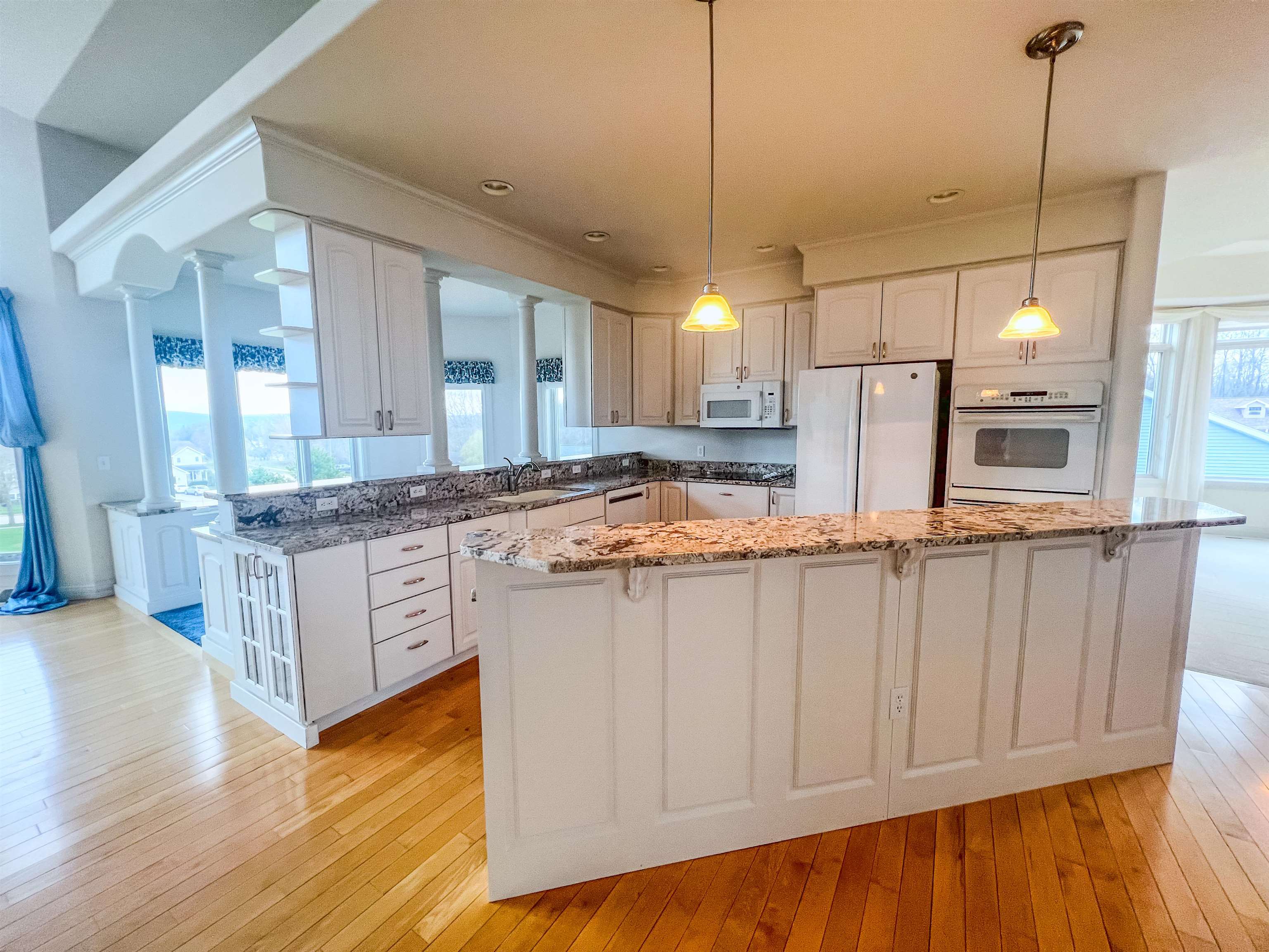 1106 21st Street Baraboo, WI 53913 - Photo 10 of 38