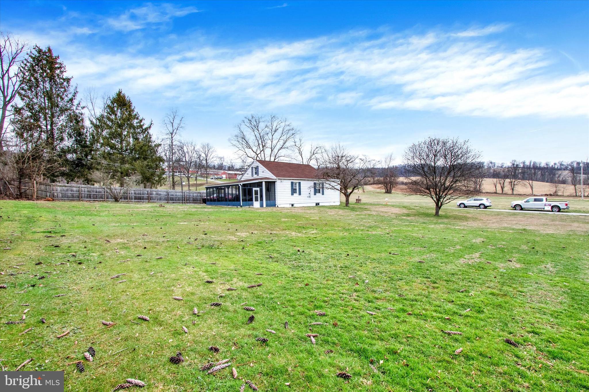 121 Old State Road Reading, PA 19606 - Photo 23 of 26 Exterior Side and Yard
