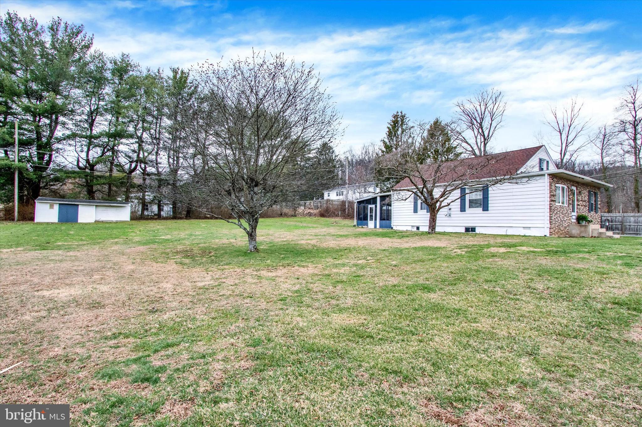 121 Old State Road Reading, PA 19606 - Photo 24 of 26 Exterior Side