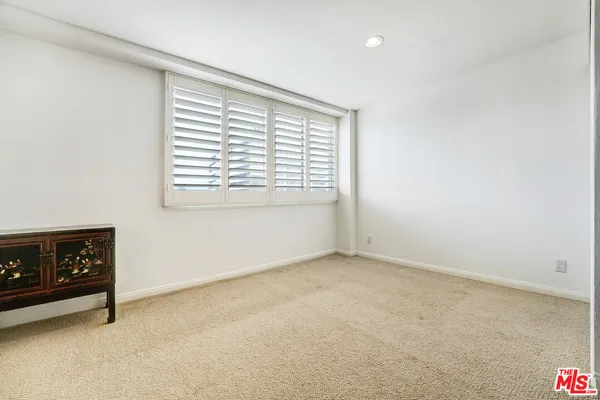 $615,000 | 969 Hilgard Avenue, Unit 1002, Los Angeles, CA 90024