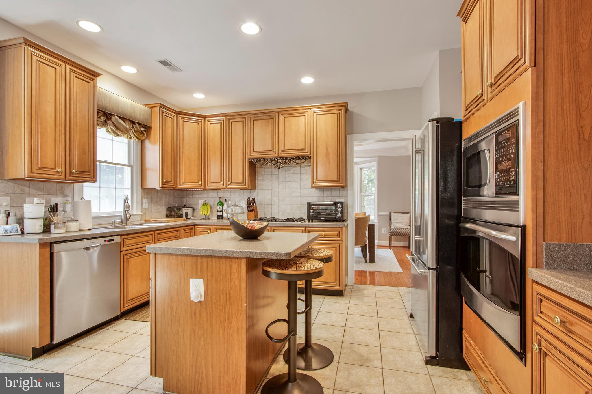 18319 Fable Drive Boyds, MD 20841 - Photo 12 of 47 Kitchen