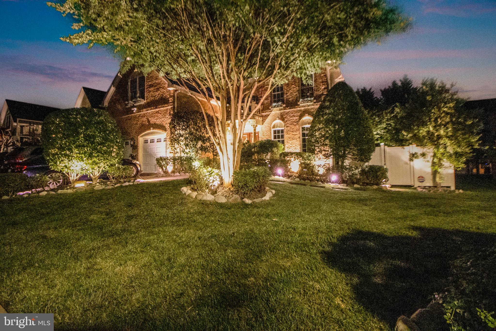 18319 Fable Drive Boyds, MD 20841 - Photo 4 of 47 outdoor light