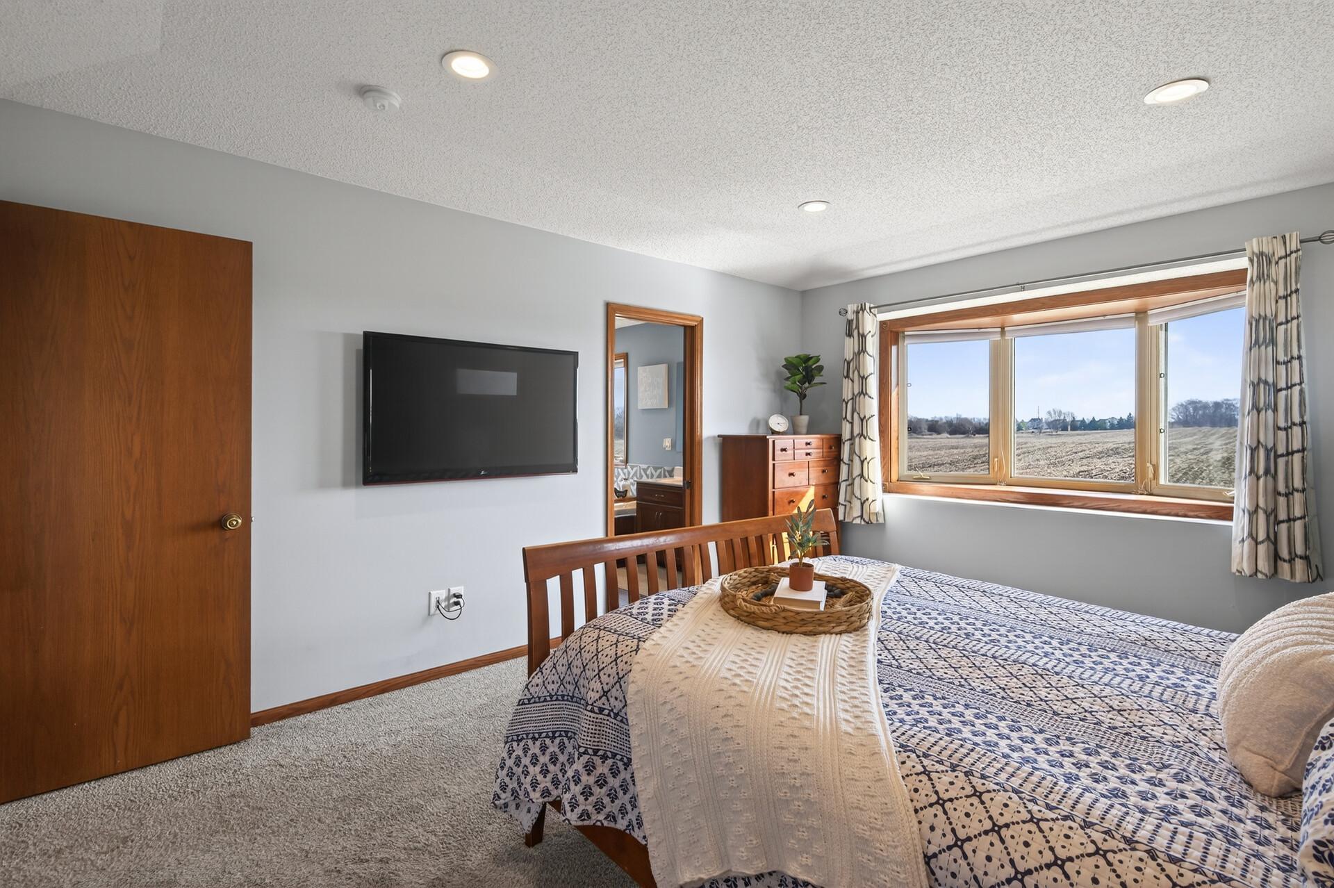 975 Hope Avenue Jordan, MN 55352 - Photo 18 of 33