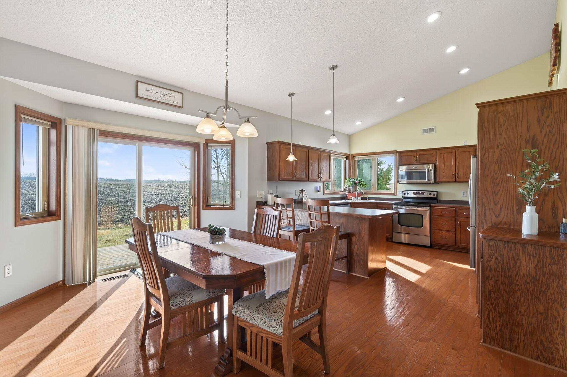 975 Hope Avenue Jordan, MN 55352 - Photo 7 of 33