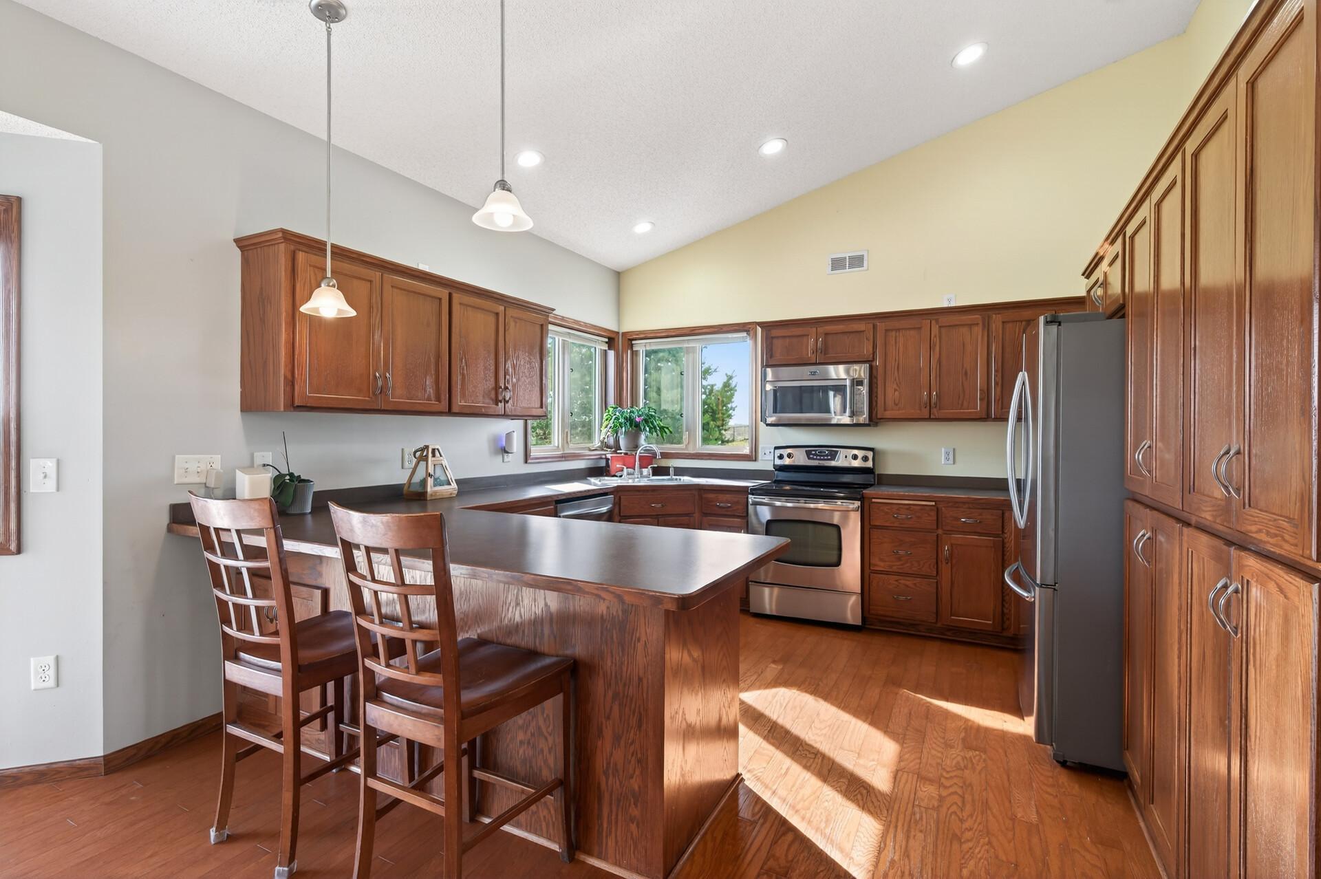 975 Hope Avenue Jordan, MN 55352 - Photo 8 of 33