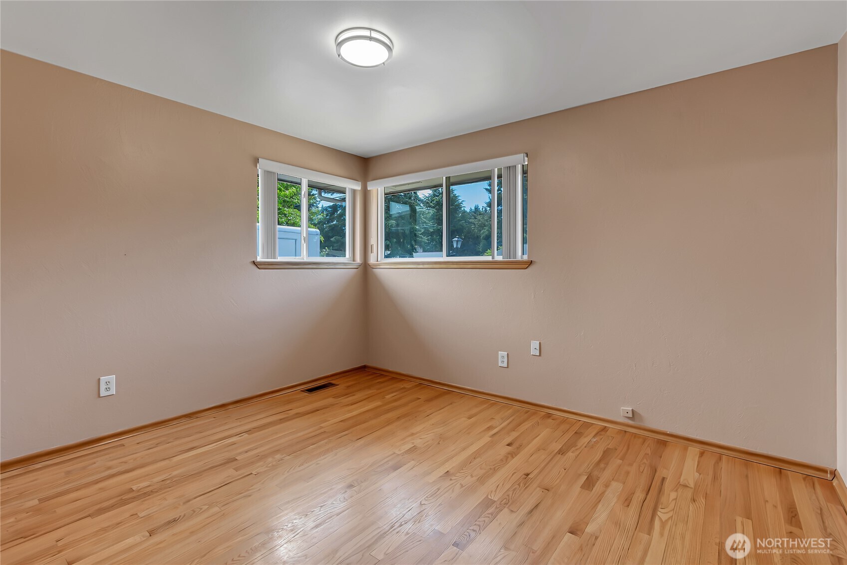322 Ranger Drive Southeast Lacey, WA 98503 - Photo 15 of 26
