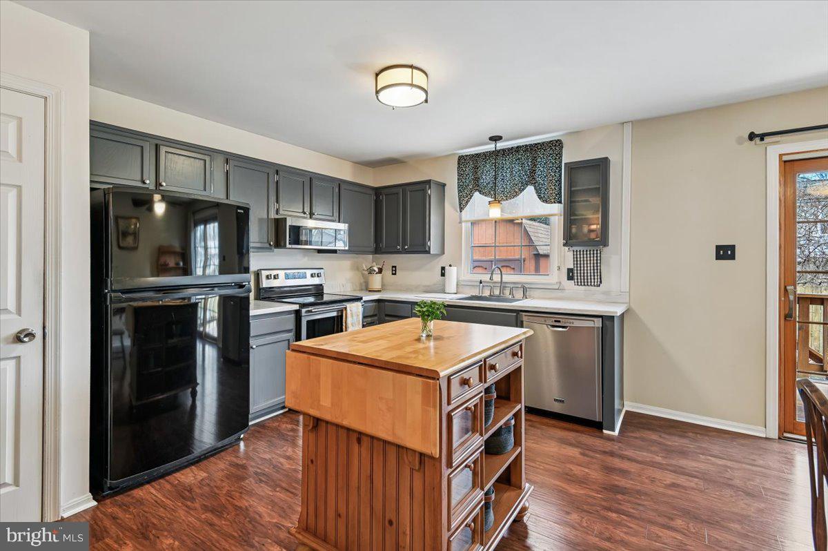 1737 Ridgely Road Edgewater, MD 21037 - Photo 15 of 43