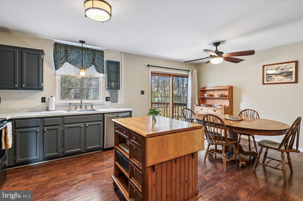 1737 Ridgely Road Edgewater, MD 21037 - Photo 16 of 43