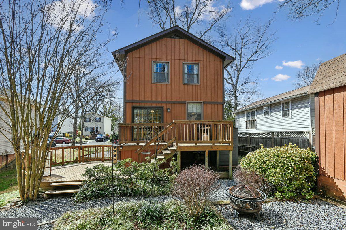 1737 Ridgely Road Edgewater, MD 21037 - Photo 3 of 43