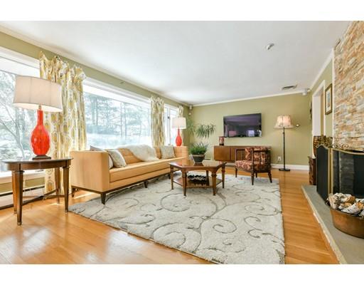 27 Samoset Road Winchester, MA 01890 - Photo 3 of 29 Gallery Image 3