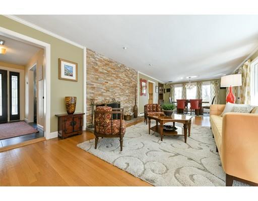 27 Samoset Road Winchester, MA 01890 - Photo 4 of 29 Gallery Image 4