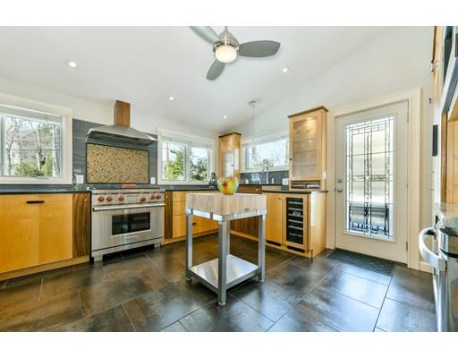 27 Samoset Road Winchester, MA 01890 - Photo 6 of 29 Gallery Image 6
