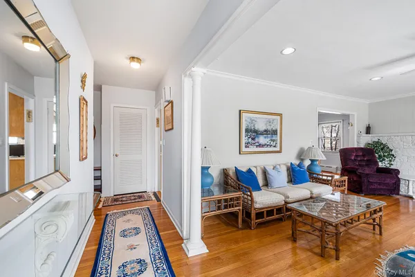 $1,295,000 | 168 Park Avenue, Harrison, NY 10528