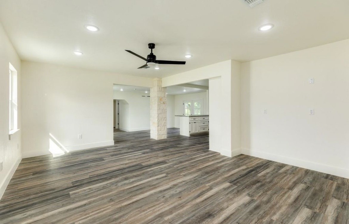 1200 Gifford Lane Angleton, TX 77515 - Photo 11 of 26