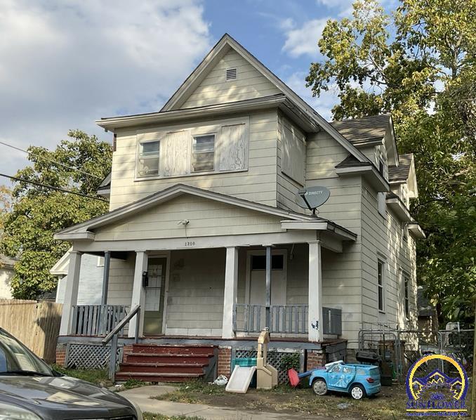1310 Southwest 14th Street Topeka, KS 66604 - Photo 1 of 1