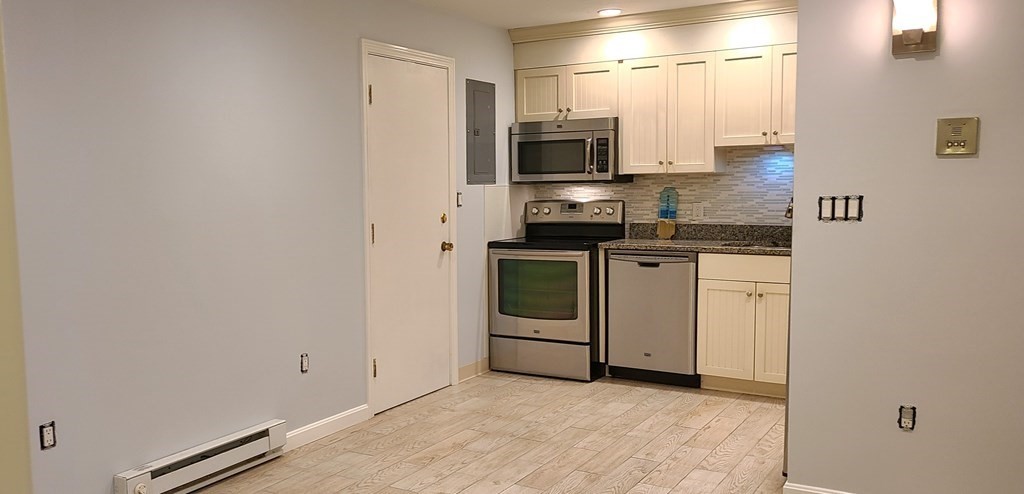 23 Erick Road, Unit 3 Mansfield, MA 02048 - Photo 2 of 12 Gallery Image 2