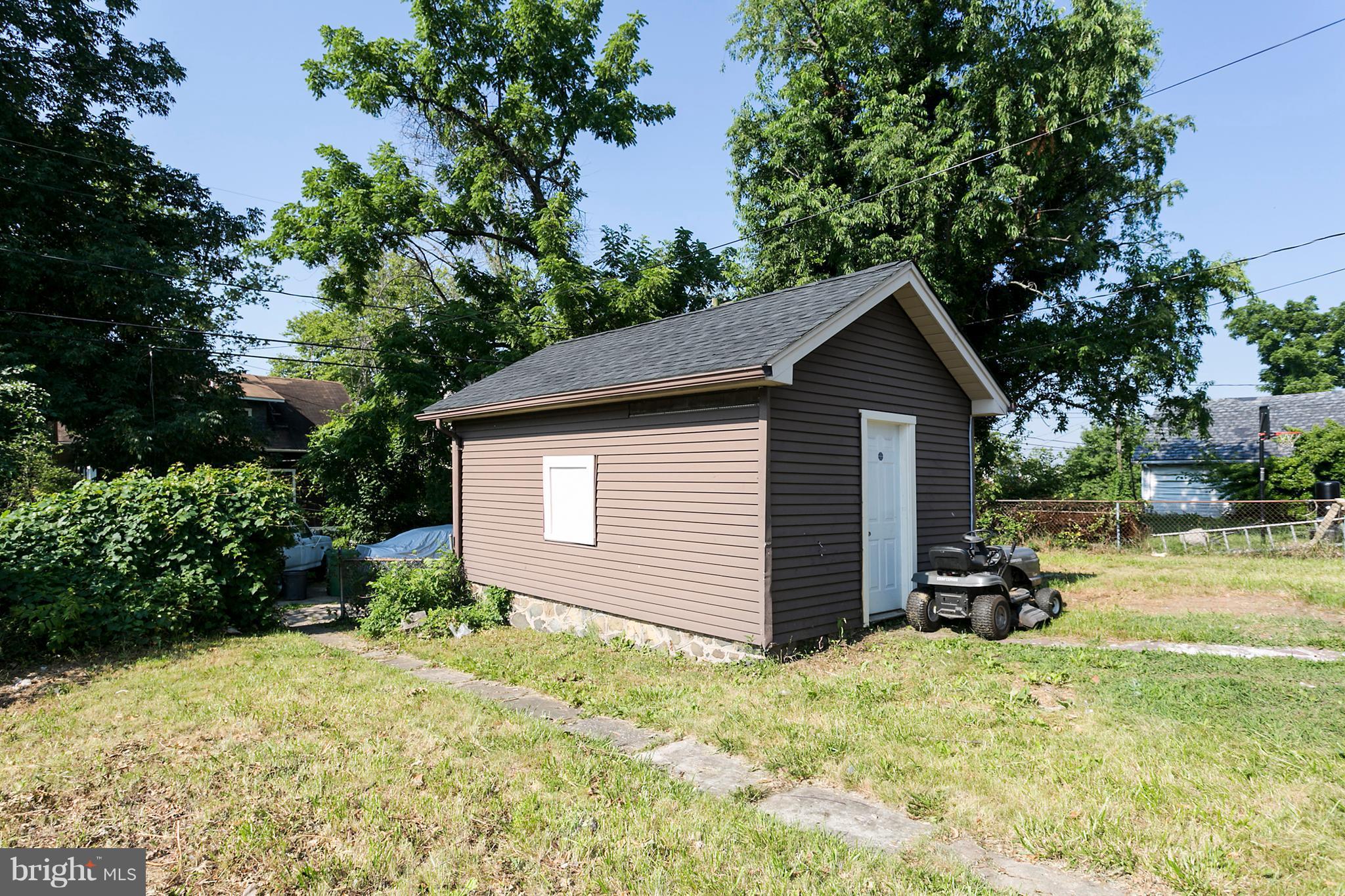 4007 Chatham Road Baltimore, MD 21207 - Photo 17 of 18 Private garage great for storage and parking!