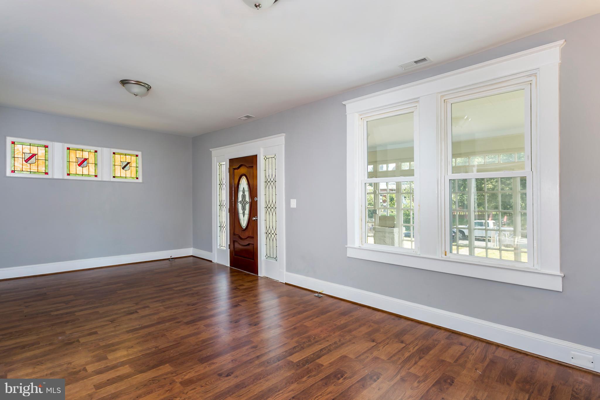 4007 Chatham Road Baltimore, MD 21207 - Photo 5 of 18 Stained glass windows!