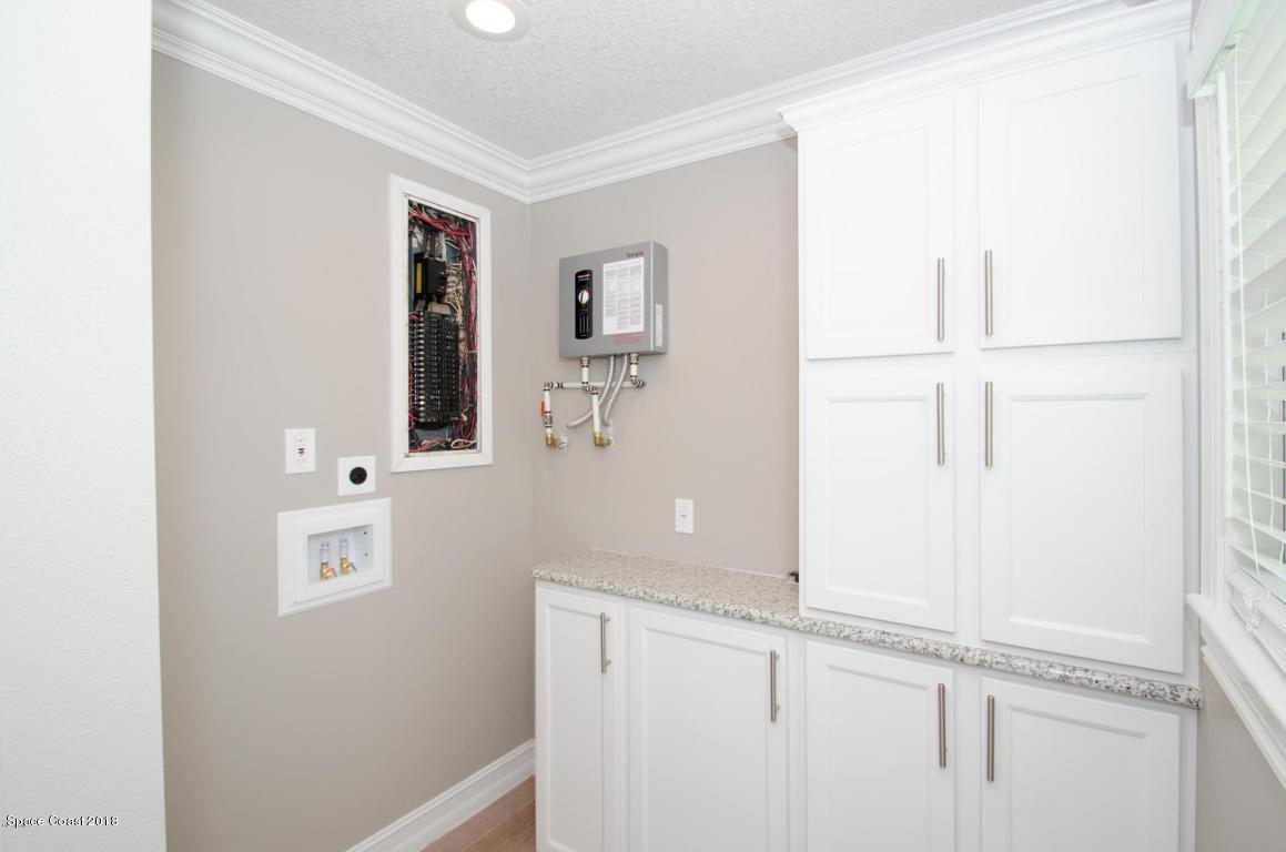 1665 Westport Road Merritt Island, FL 32952 - Photo 13 of 16 Laundry