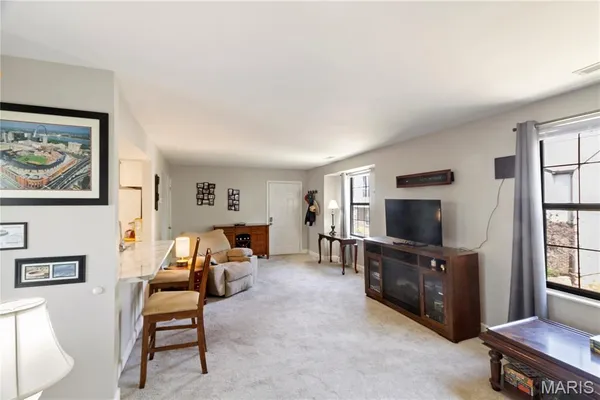 $139,900 | 9714 Raintree Village Drive, Unit 3F, Hillsboro, MO 63050