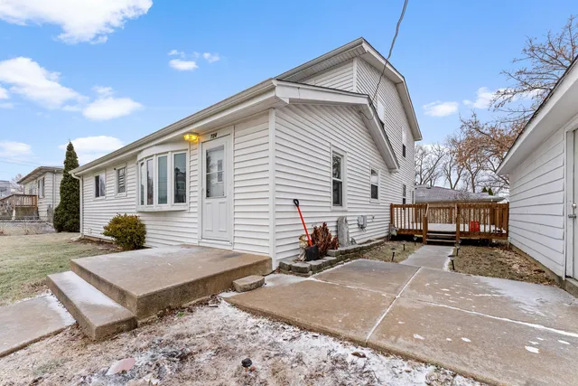 $550,000 | 724 Jr Terrace, Elmhurst, IL 60126