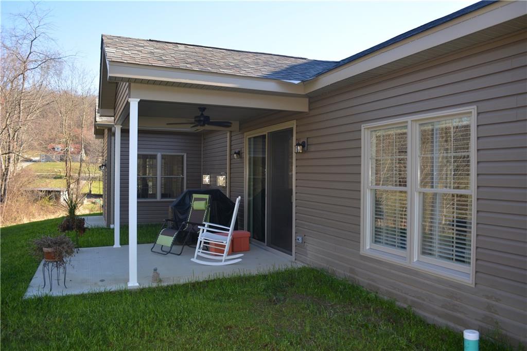 421 Wineberry Ridge Court Irwin, PA 15642 - Photo 16 of 25 Gallery Image 16
