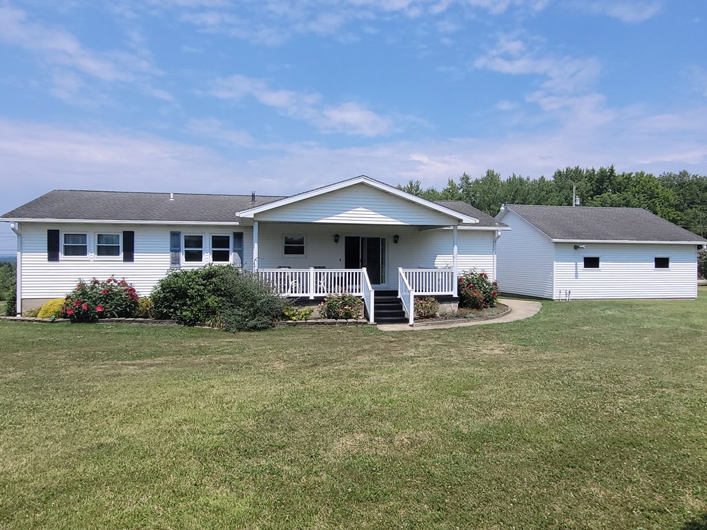 431 East State Road Seneca, PA 16346 - Photo 2 of 27 Gallery Image 2