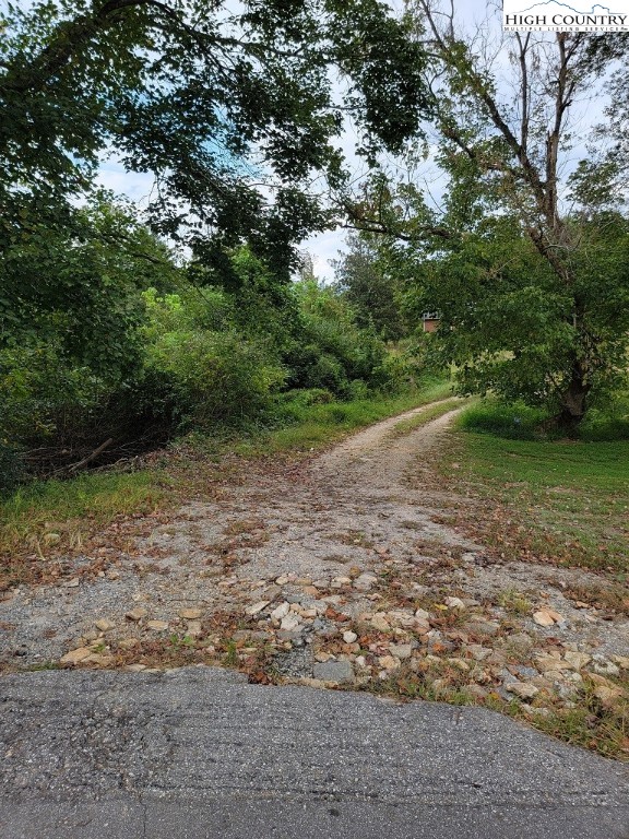 Rd Road Boomer, NC 28606 - Photo 4 of 5 Gallery Image 4