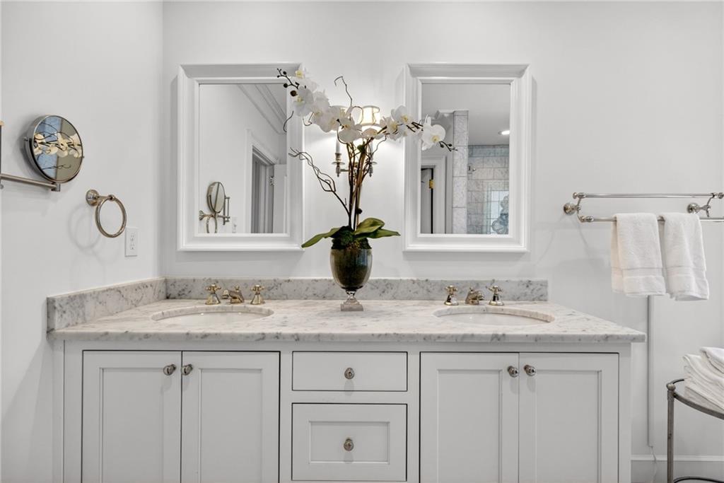 62 Blackland Road Northwest Atlanta, GA 30342 - Photo 16 of 40