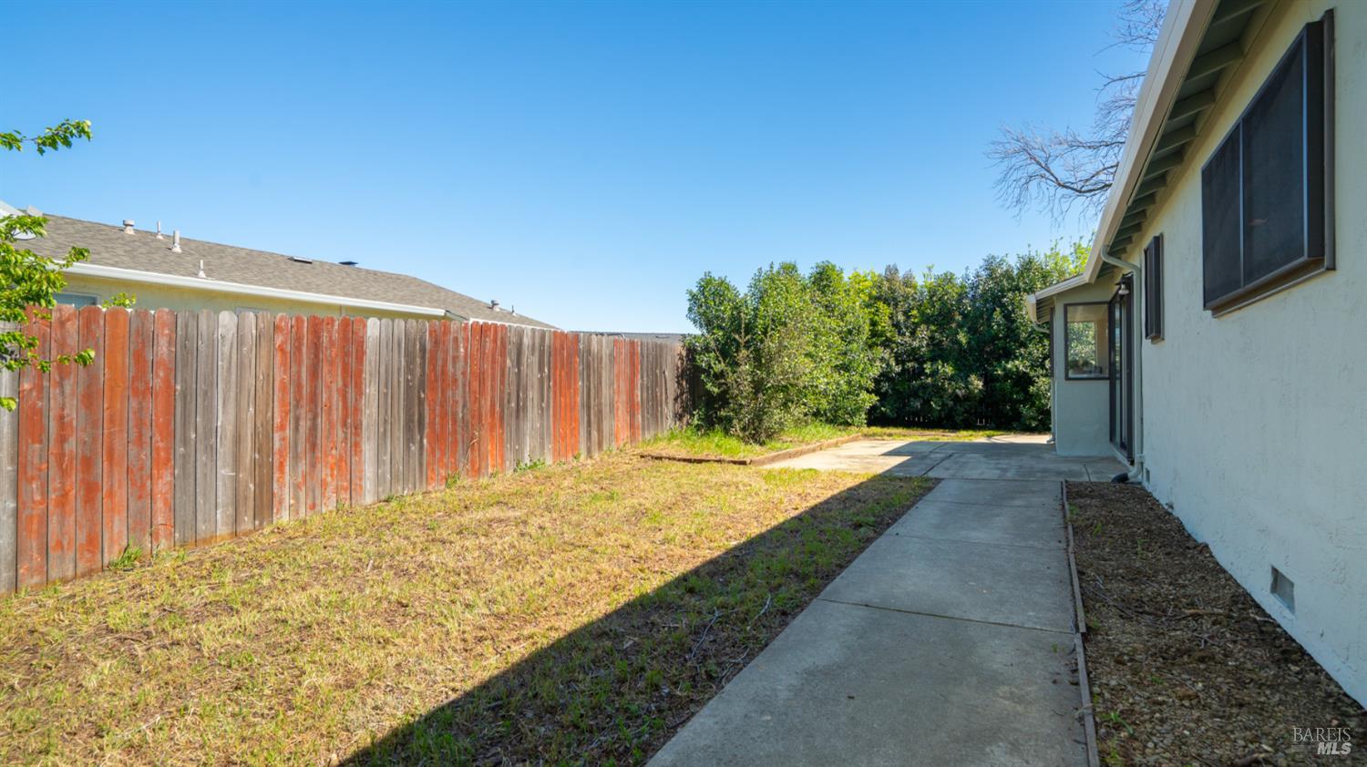 1312 Sutter Court Fairfield, CA 94533 - Photo 39 of 45 a view of backyard with pathway
