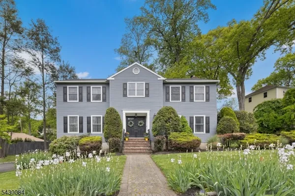 $999,900 | 220 Queens Lane, Mountainside, NJ 07092