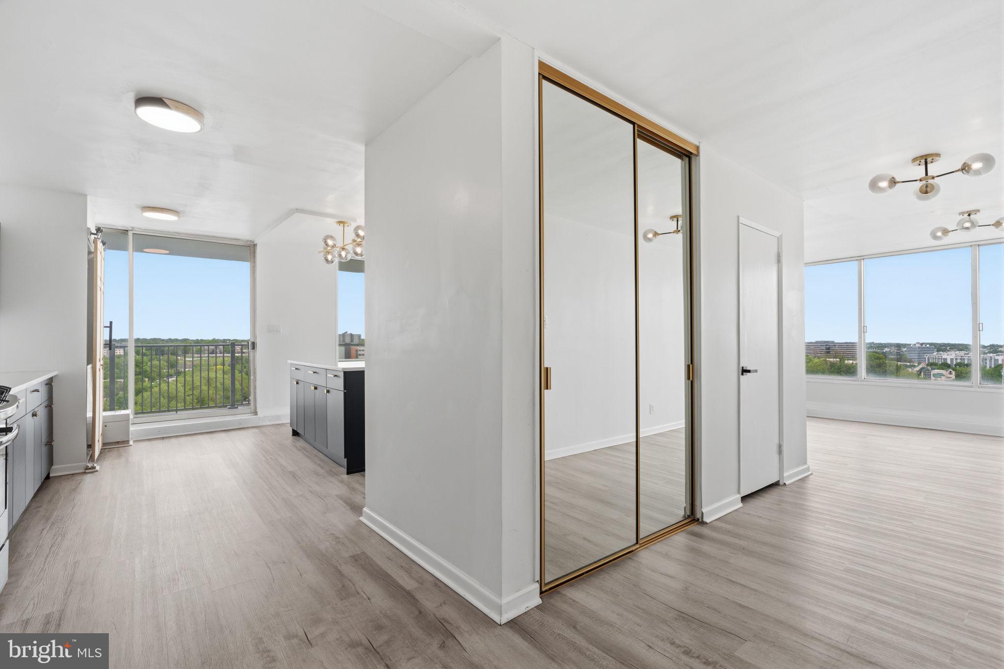 3900-00 West Ford Road, Unit 16P Philadelphia, PA 19131 - Photo 4 of 40