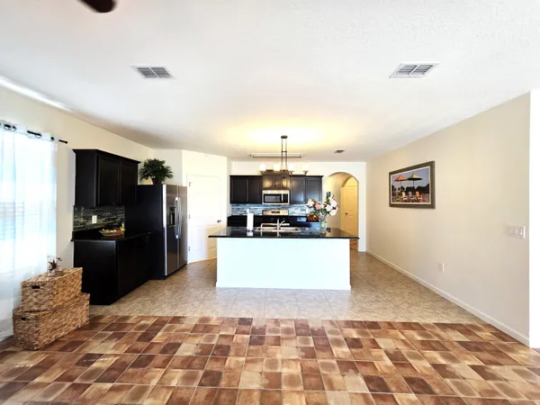 $2,500 | 1440 Lexington Square Southwest, Vero Beach, FL 32962