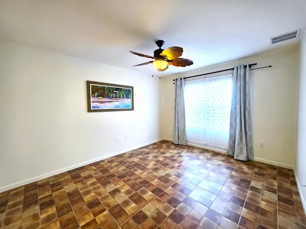 $2,500 | 1440 Lexington Square Southwest, Vero Beach, FL 32962