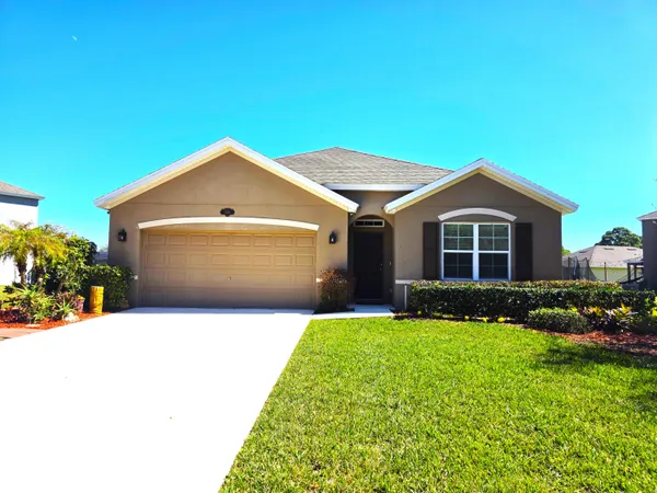 $2,500 | 1440 Lexington Square Southwest, Vero Beach, FL 32962