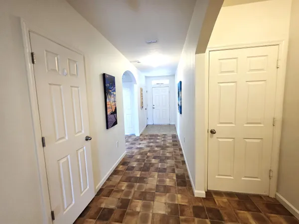 $2,500 | 1440 Lexington Square Southwest, Vero Beach, FL 32962