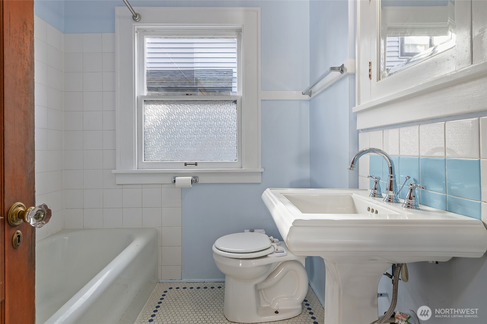 2158 North 50th Street Seattle, WA 98103 - Photo 16 of 40