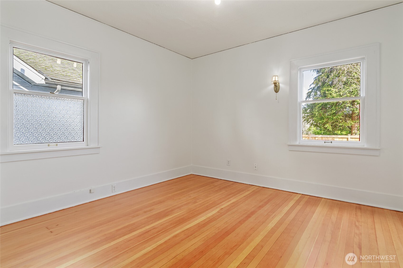 2158 North 50th Street Seattle, WA 98103 - Photo 20 of 40