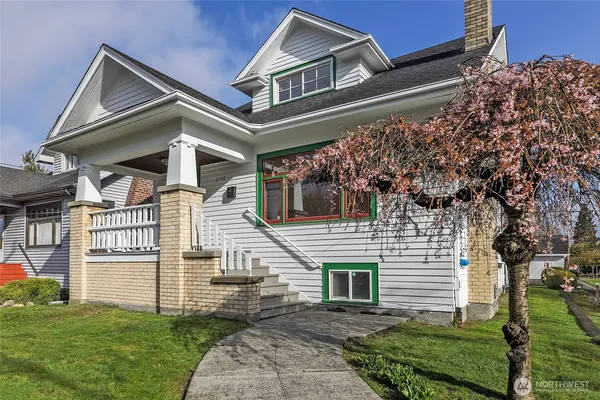 $1,025,000 | 2158 North 50th Street, Seattle, WA 98103