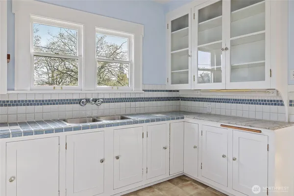 $1,025,000 | 2158 North 50th Street, Seattle, WA 98103