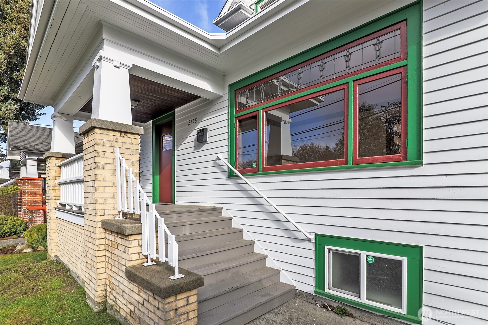 2158 North 50th Street Seattle, WA 98103 - Photo 5 of 40