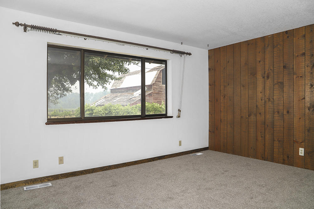 5340 Jerome Prairie Road Grants Pass, OR 97527 - Photo 15 of 26 CA344229-63AE-4D0B-AAE6-60B173EEAC28