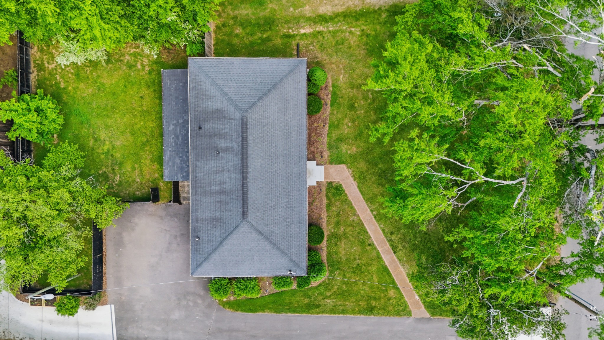 2101 Porter Road Nashville, TN 37216 - Photo 43 of 48 a view of a backyard